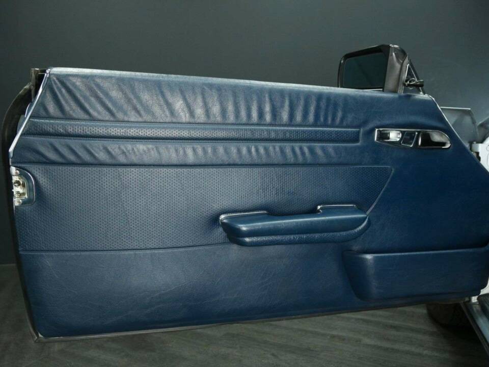 Image 10/30 of Mercedes-Benz 380 SL (1985)