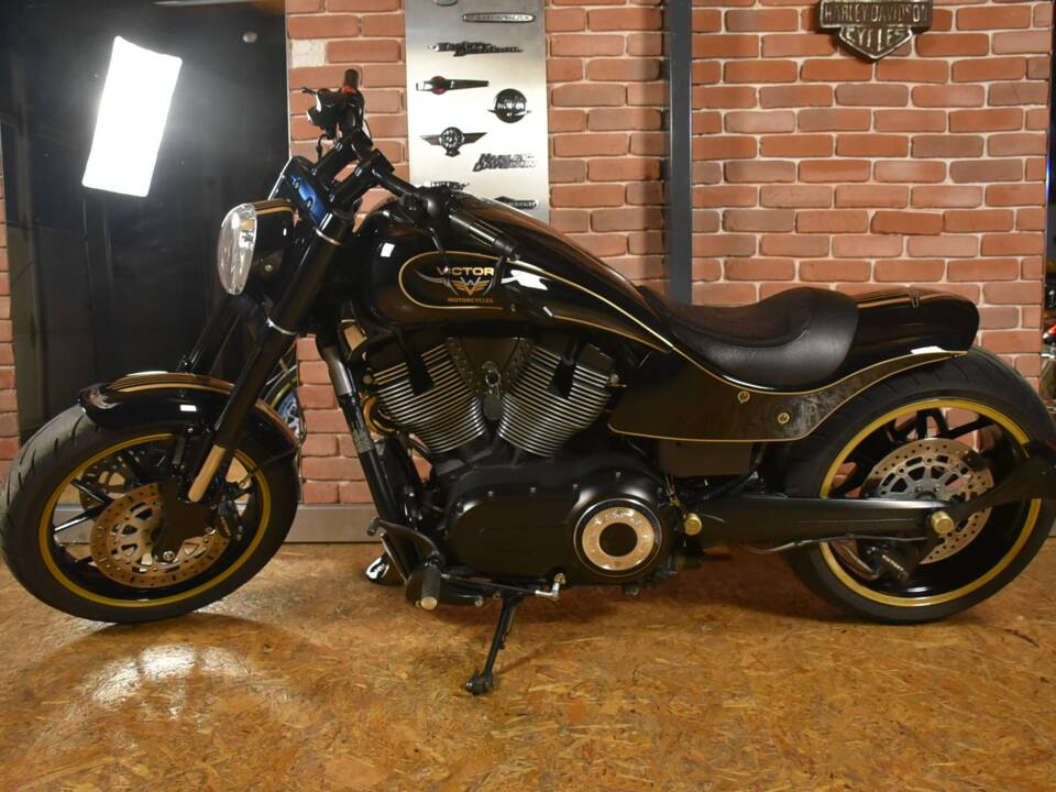 Bild 18/23 von Victory Hammer 8-Ball (2009)