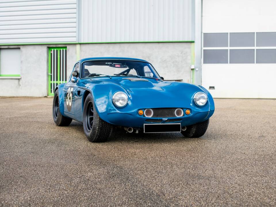 Image 1/18 of TVR Griffith 400 (1965)