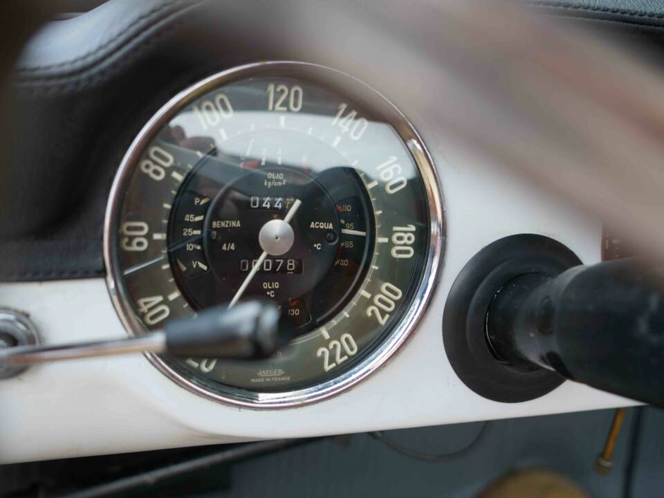 Image 21/50 of Lancia Flaminia GT 2.5 3C Touring (1964)