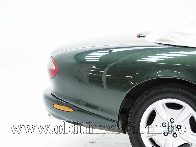 Image 15/15 of Jaguar XK8 4.0 (1998)