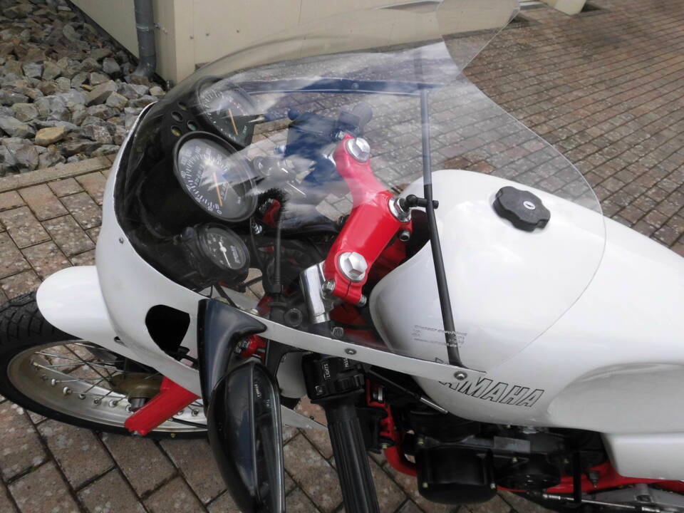 Image 7/9 of Yamaha DUMMY (1980)