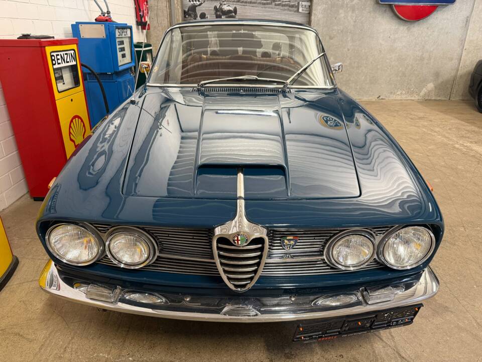 Bild 4/19 von Alfa Romeo 2600 Sprint (1964)