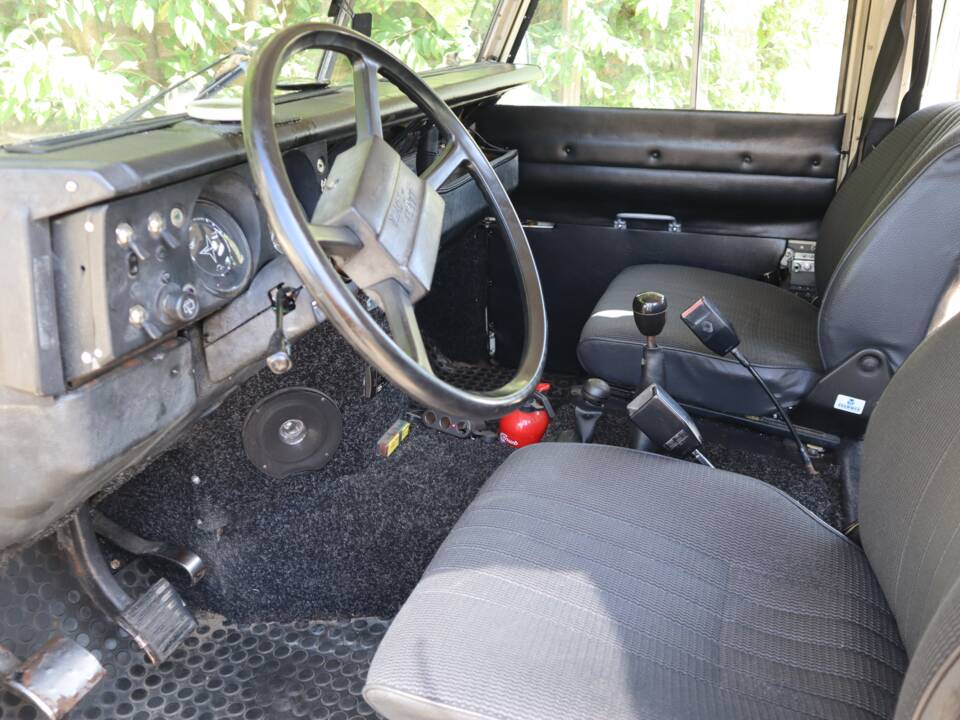 Afbeelding 23/56 van Land Rover 109 (1975)