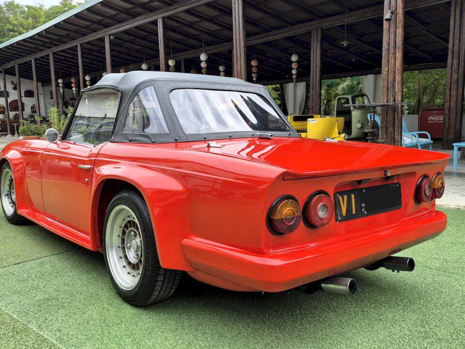 Immagine 69/81 di Triumph TR 6 (1973)