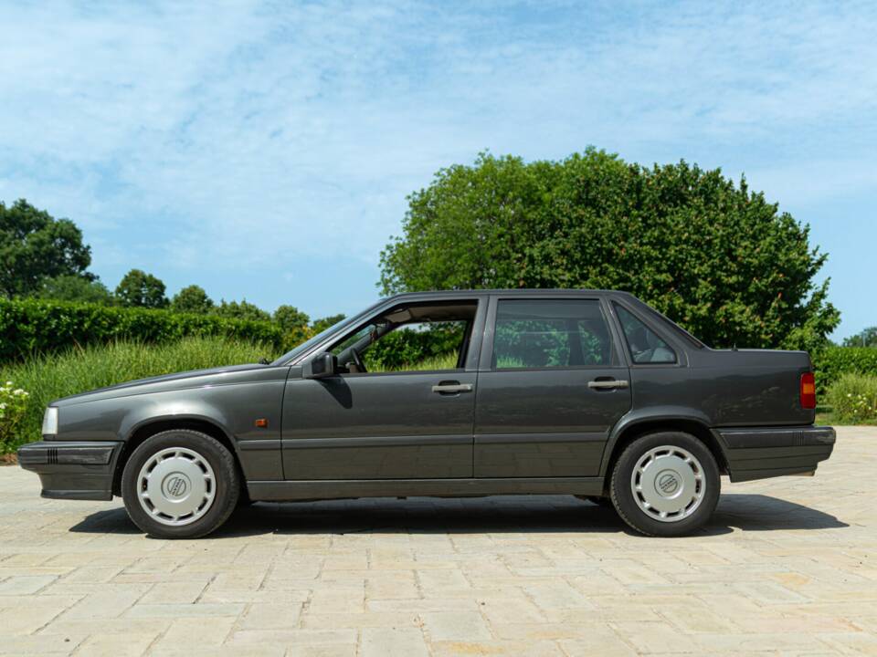 Immagine 4/48 di Volvo 850 2.0 20V (1992)