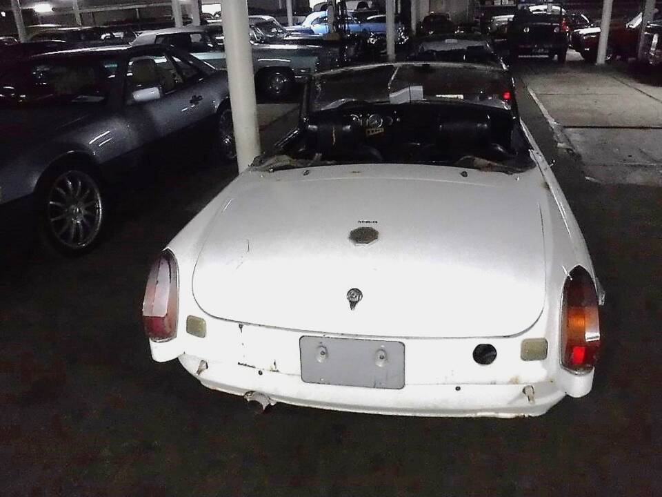 Afbeelding 26/46 van MG MGB (1971)