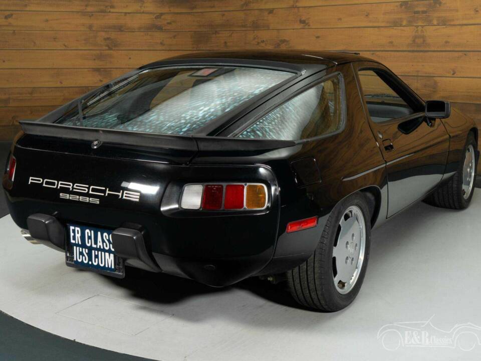 Bild 24/35 von Porsche 928 S (1986)