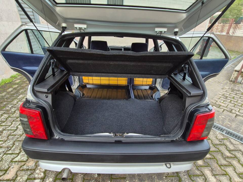 Immagine 164/193 di FIAT Tipo 1.4 DGT (1989)