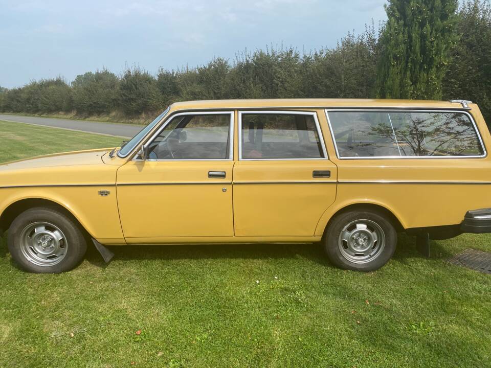 Image 6/11 of Volvo 245 (1979)