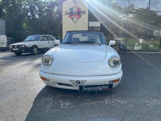 Afbeelding 3/18 van Alfa Romeo 2.0 Spider (1991)