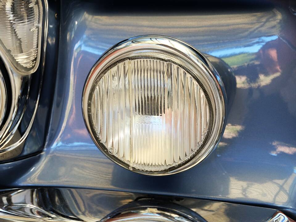 Image 33/77 of Mercedes-Benz 300 SEL (1969)