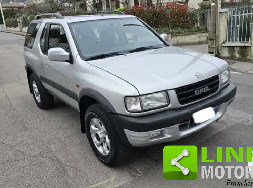 Immagine 2/10 di Opel Frontera 2.2. DTI 16V (2000)