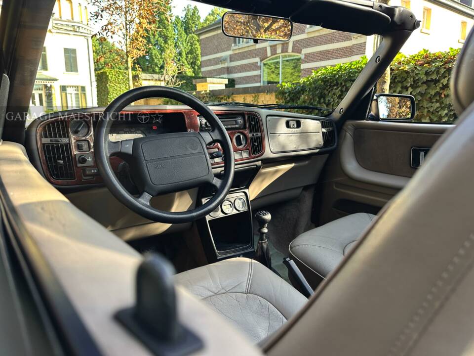 Image 20/100 of Saab 900 S (1993)