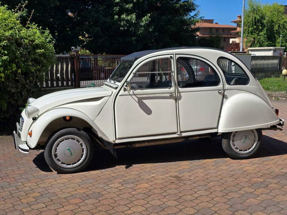 Image 27/50 of Citroën 2 CV 6 (1991)