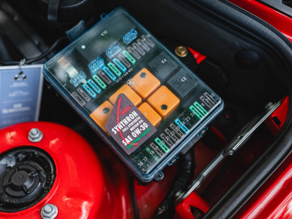 Image 47/50 of BMW M3 (1987)