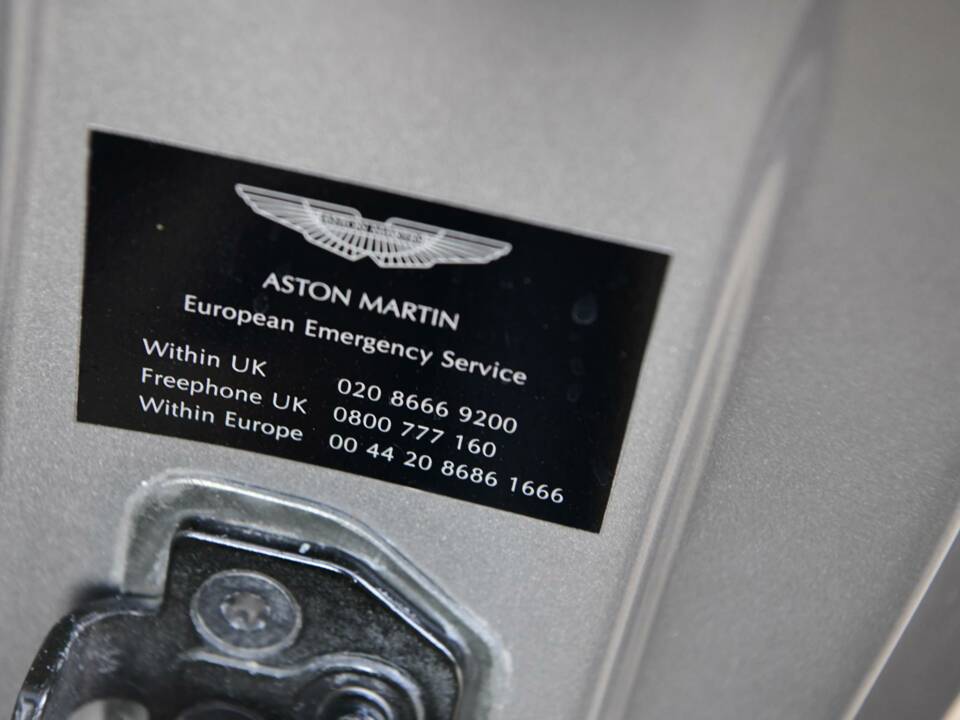Bild 49/50 von Aston Martin V12 Vanquish (2001)