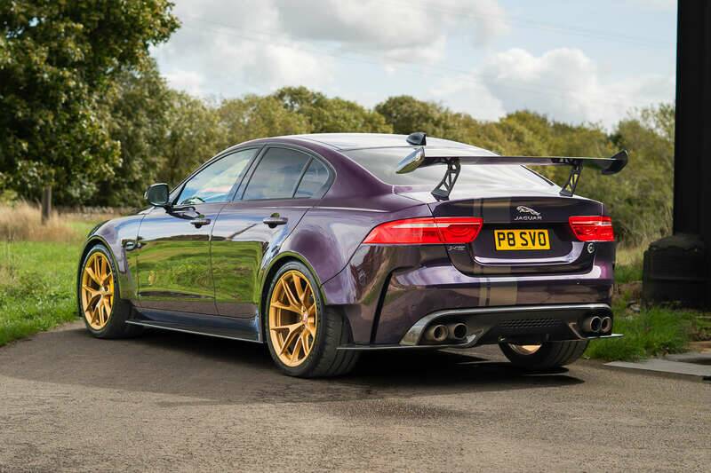Image 8/50 of Jaguar XE SV Project 8 (2018)