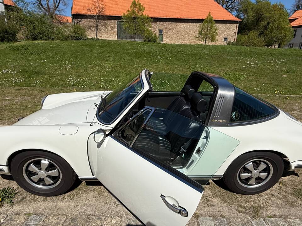 Afbeelding 25/49 van Porsche 911 2.2 T (1969)