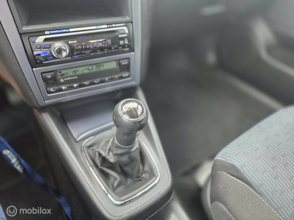 Image 30/42 of Volkswagen Golf IV 1.6 (2003)