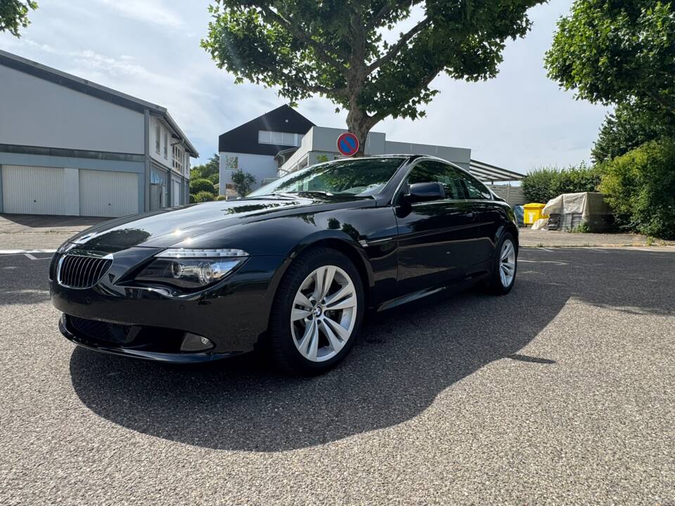 Bild 23/99 von BMW 650i (2007)