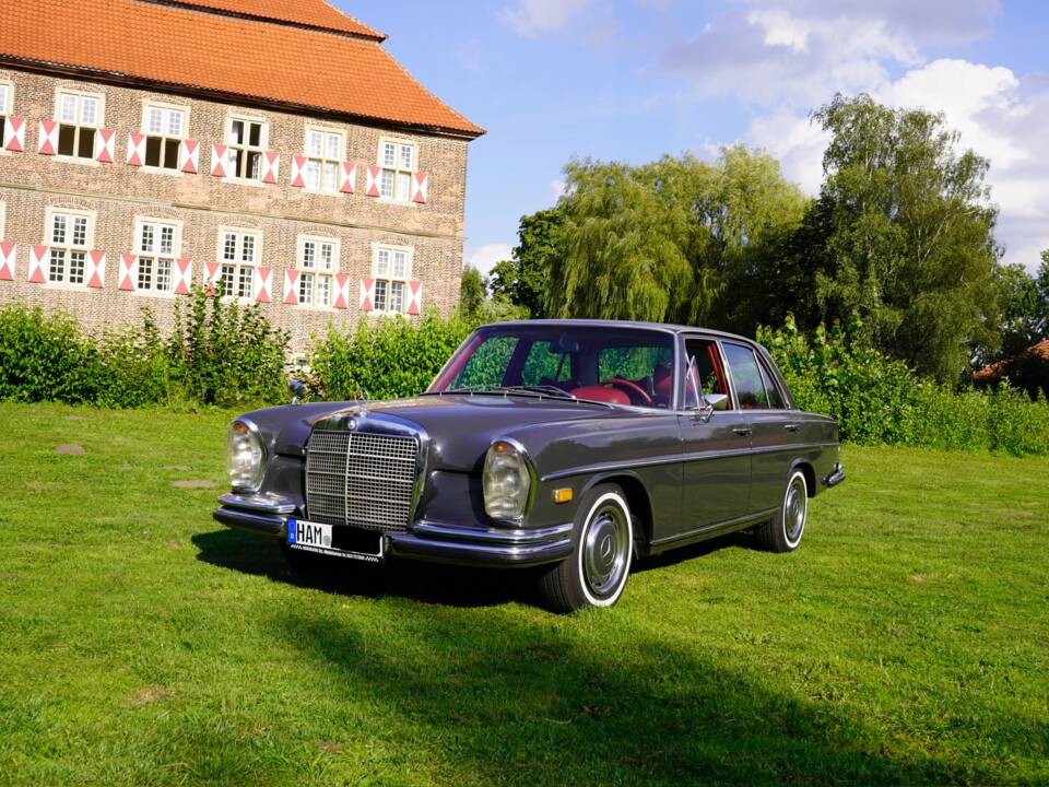 Bild 1/16 von Mercedes-Benz 280 S (1971)