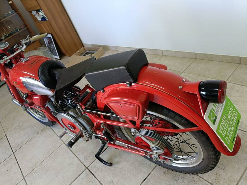 Imagen 17/39 de Moto Guzzi Falcone Sport (1954)