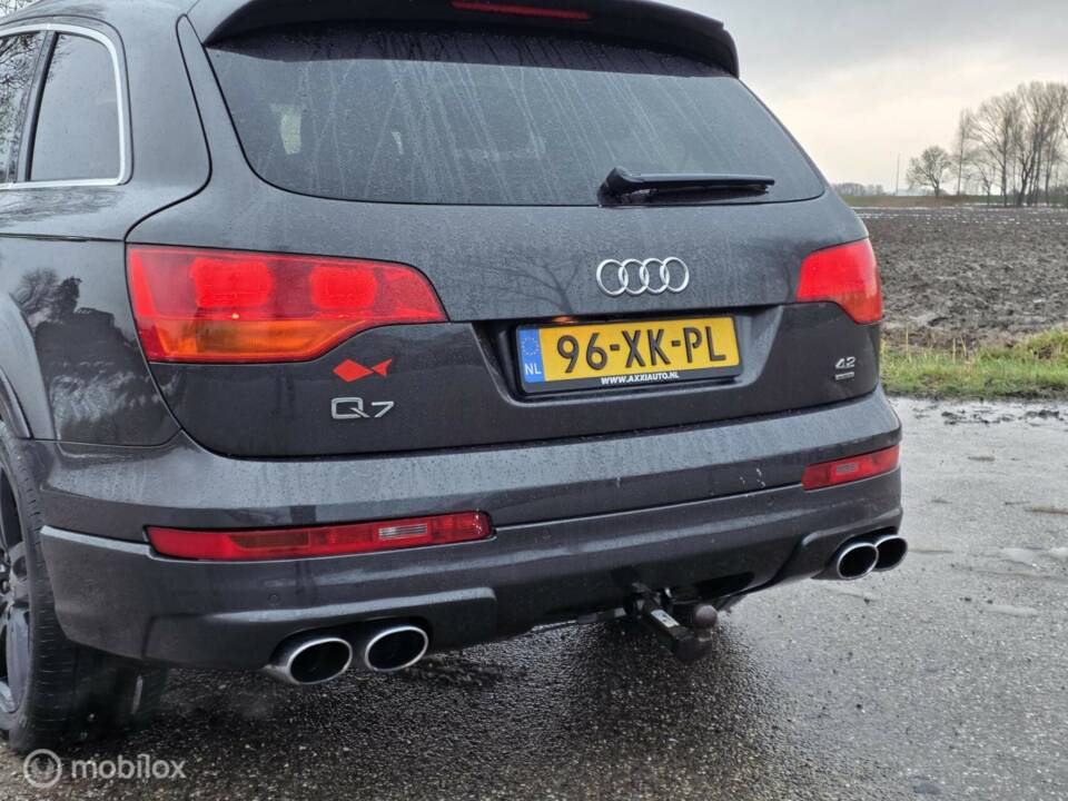 Image 11/50 of Audi Q7 4.2 FSI quattro (2006)