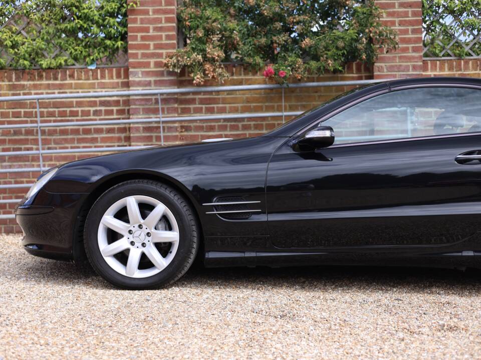 Image 22/50 de Mercedes-Benz SL 350 (2004)