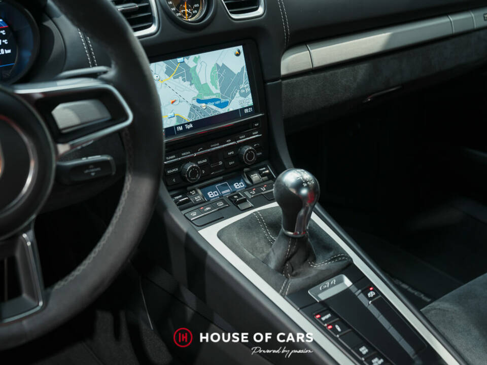 Immagine 21/24 di Porsche Cayman GT4 (2016)