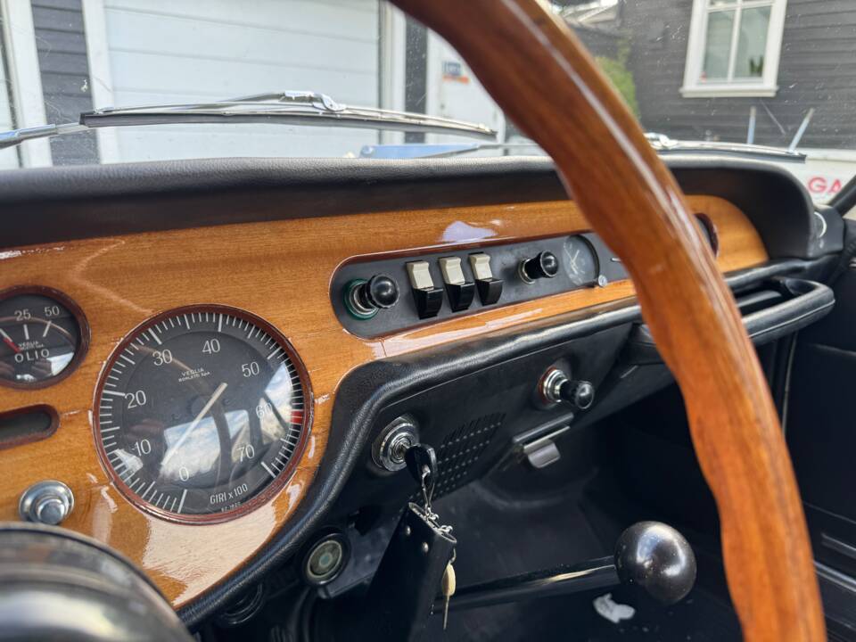 Image 22/41 of Lancia Fulvia Coupe (1966)