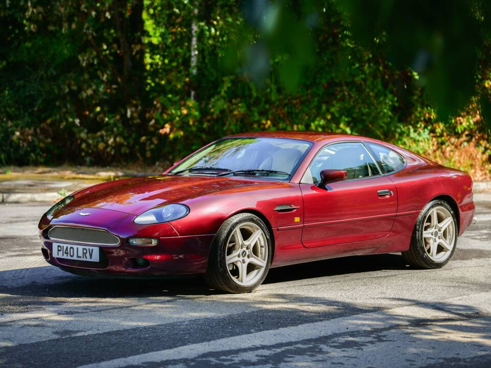 Obraz 41/50 pojazdu Aston Martin DB 7 (1997)