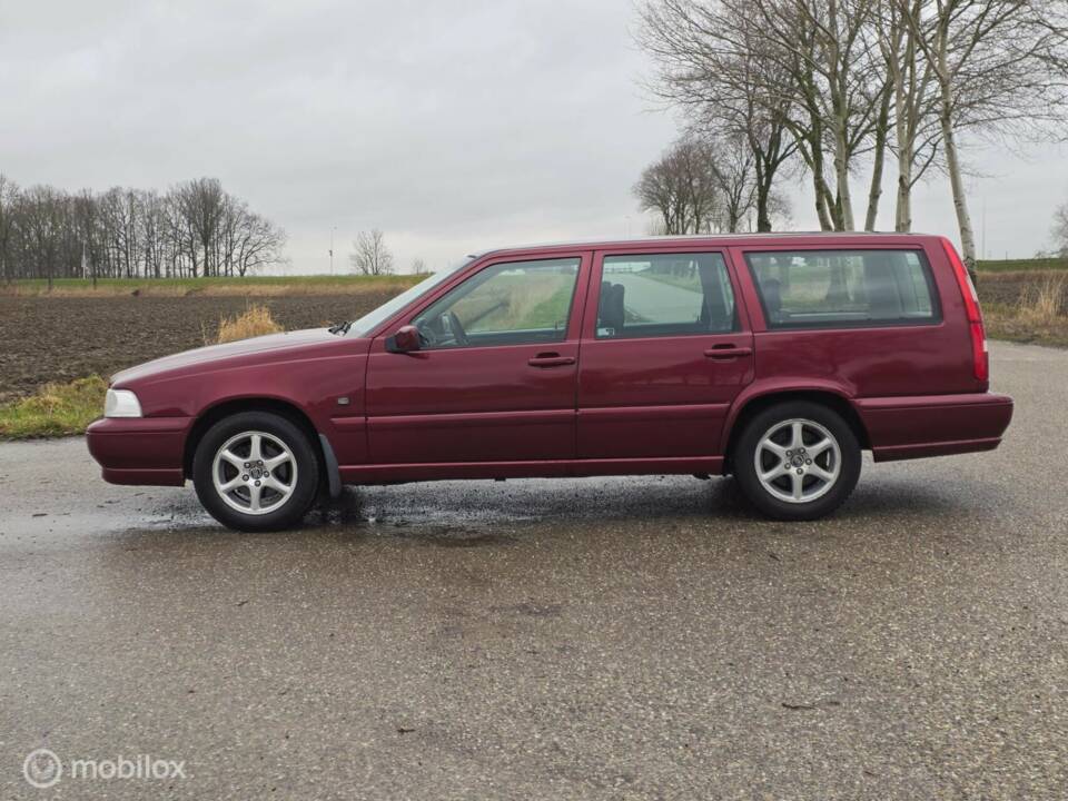 Bild 4/37 von Volvo V 70 2.5 (1997)