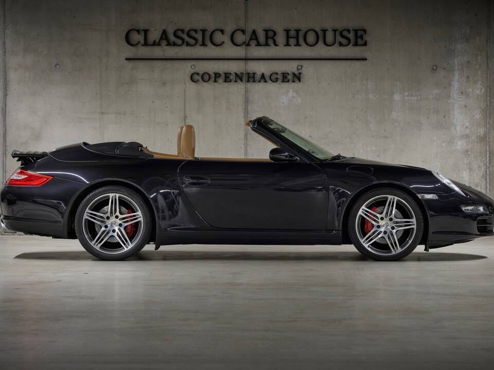 Bild 10/78 von Porsche 911 Carrera 4S (2006)