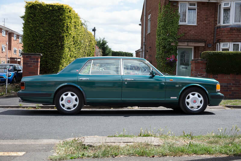 Image 5/50 of Bentley Turbo R lang (1996)
