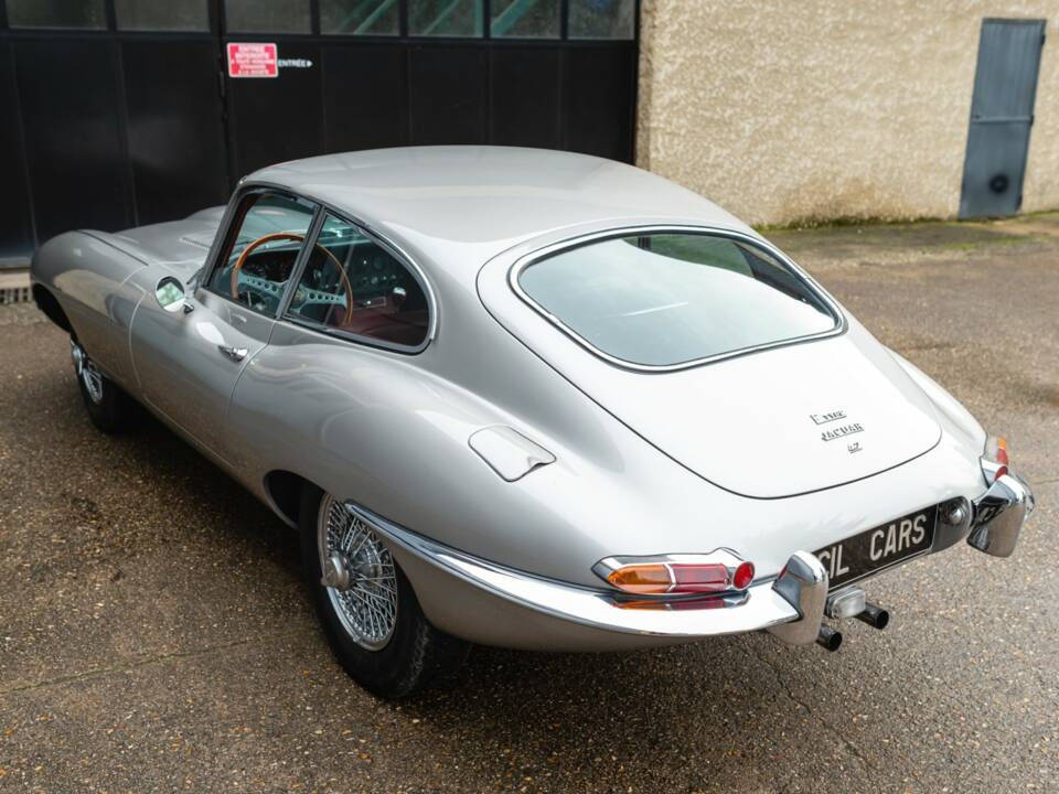 Image 18/50 of Jaguar E-Type 4.2 (1965)