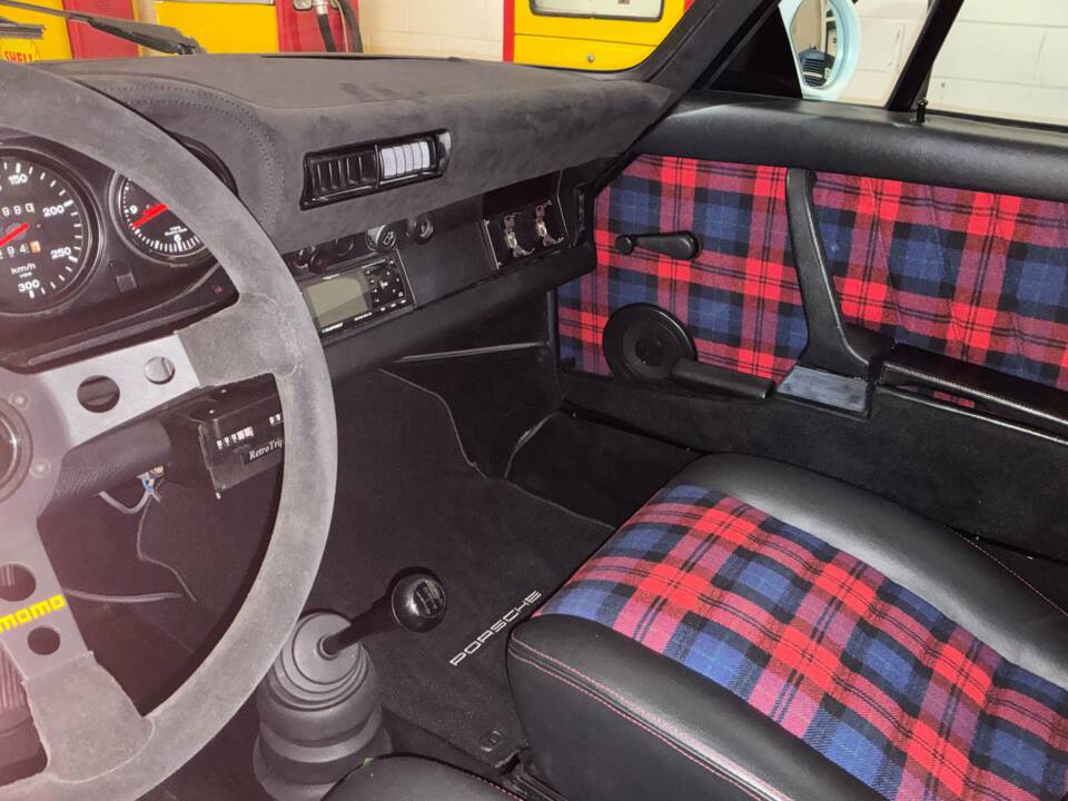 Bild 11/17 von Porsche 911 Carrera 2.7 (US) (1975)