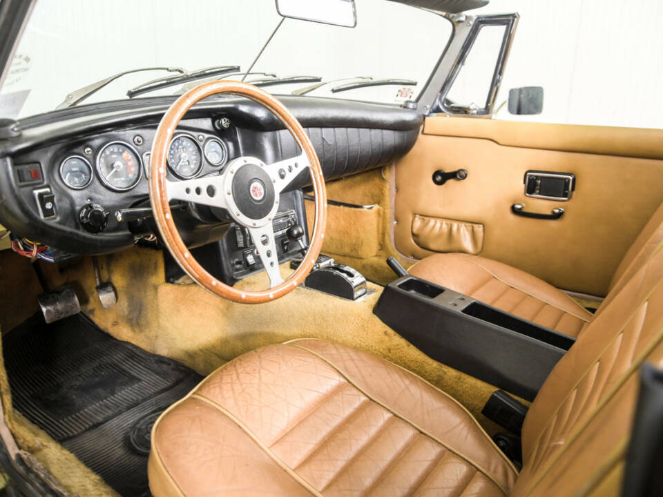 Immagine 11/50 di MG MGC (1969)