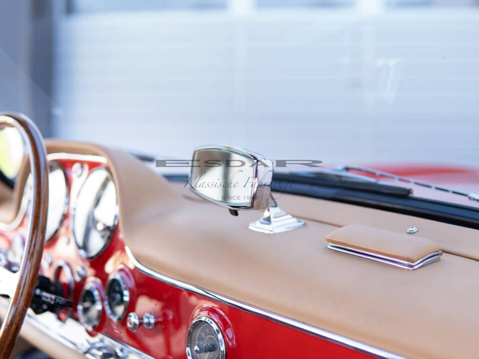 Image 45/49 of Mercedes-Benz 300 SL "Gullwing" (1955)