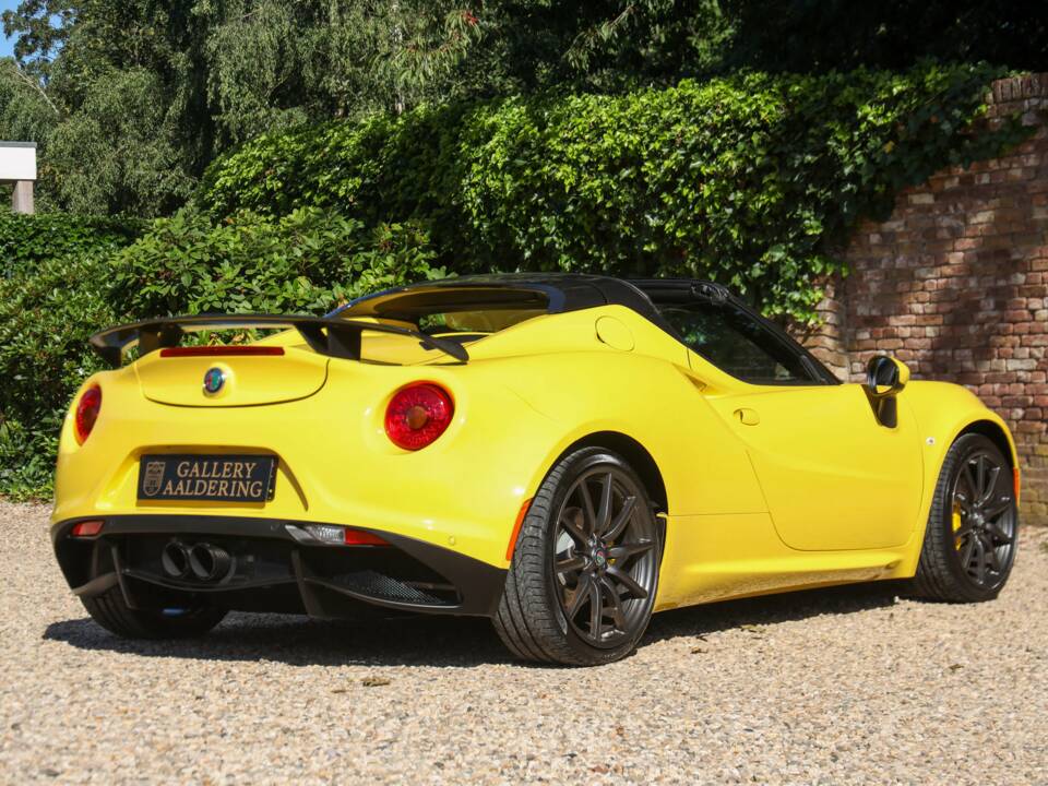 Image 42/50 of Alfa Romeo 4C Spider (2018)