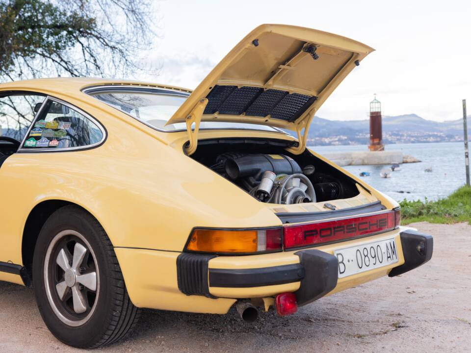 Image 43/58 of Porsche 911 2.7 S (1974)