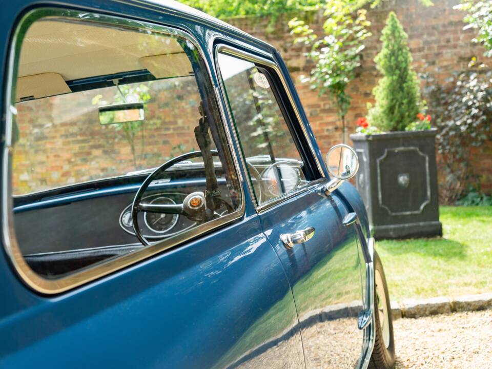 Image 22/27 of Morris Mini Cooper S 1275 (1967)