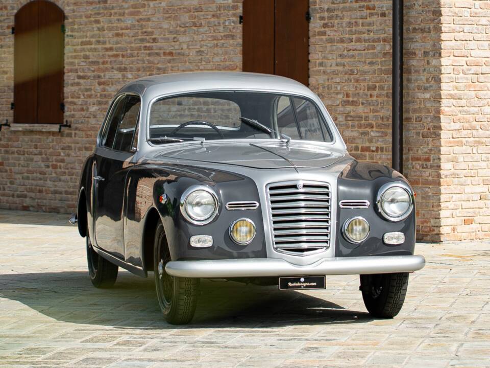 Obraz 3/50 pojazdu Lancia Augusta Ghia (1935)