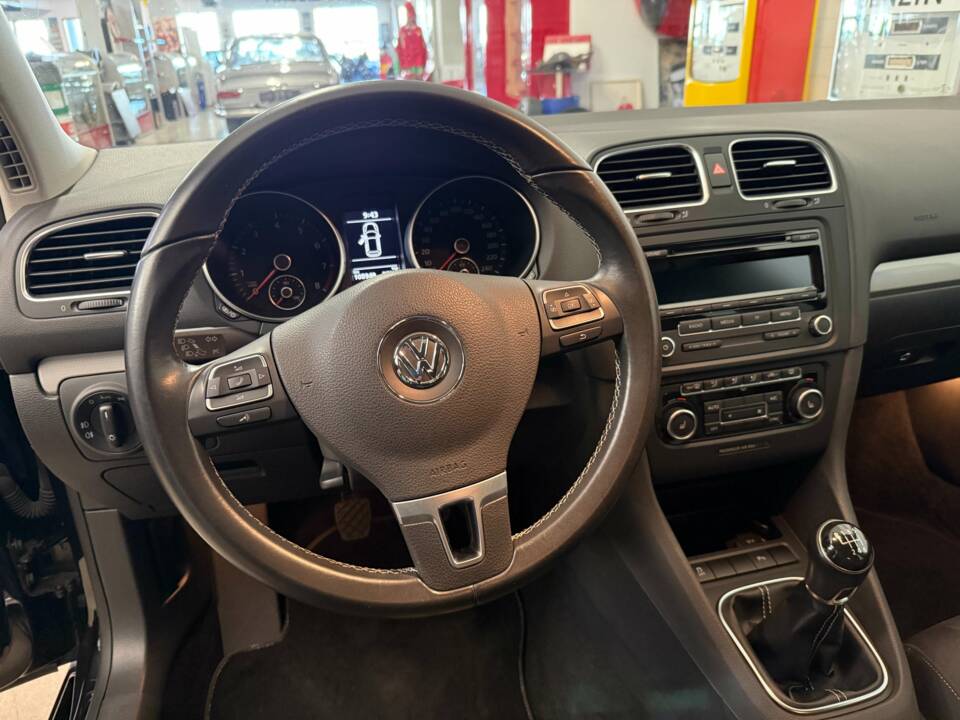 Bild 8/19 von Volkswagen Golf VI 1.2 TSI (2012)
