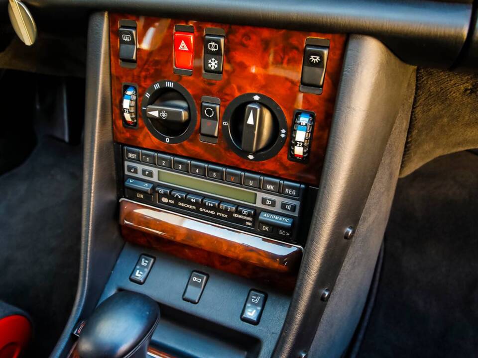 Image 11/21 of Mercedes-Benz 500 SEL (1990)