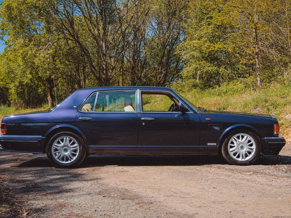 Bild 2/50 von Bentley Brooklands R Mulliner (1998)