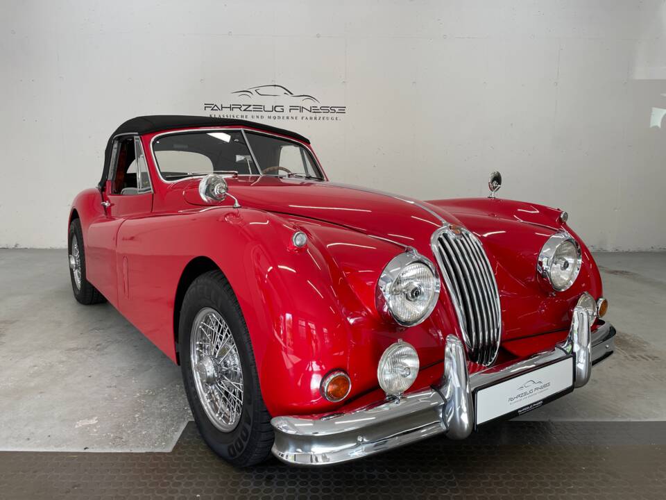 Imagen 9/38 de Jaguar XK 140 SE DHC (1955)