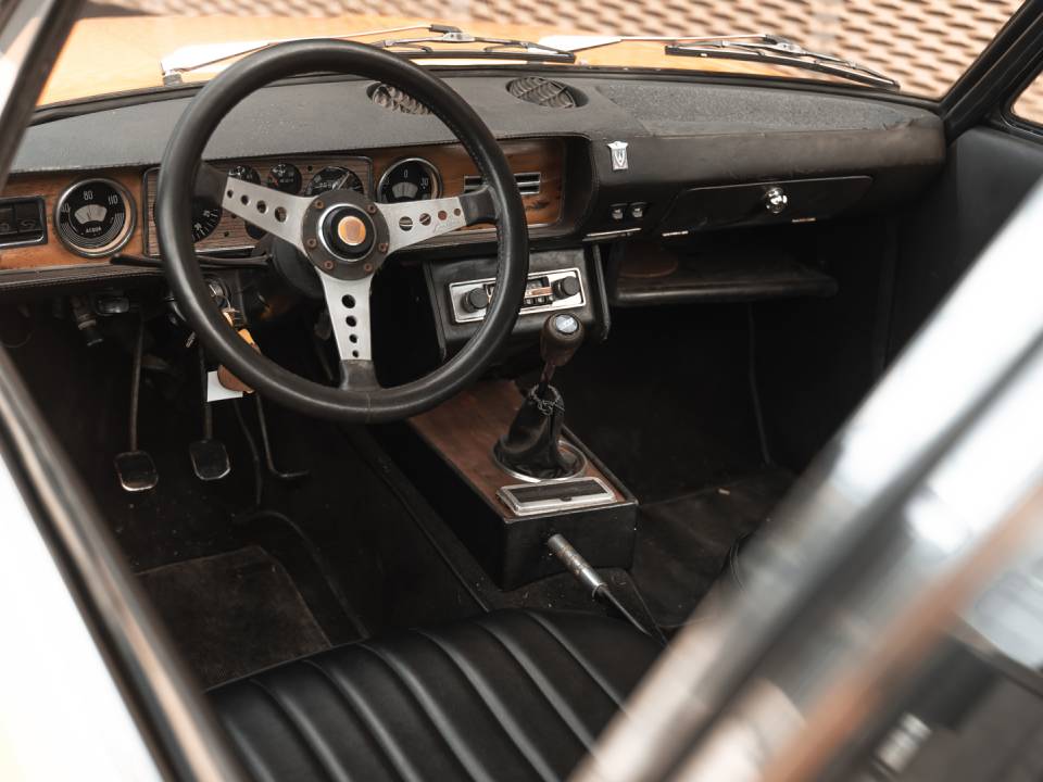 Image 18/49 de FIAT 124 Vignale Coupé Eveline (1969)