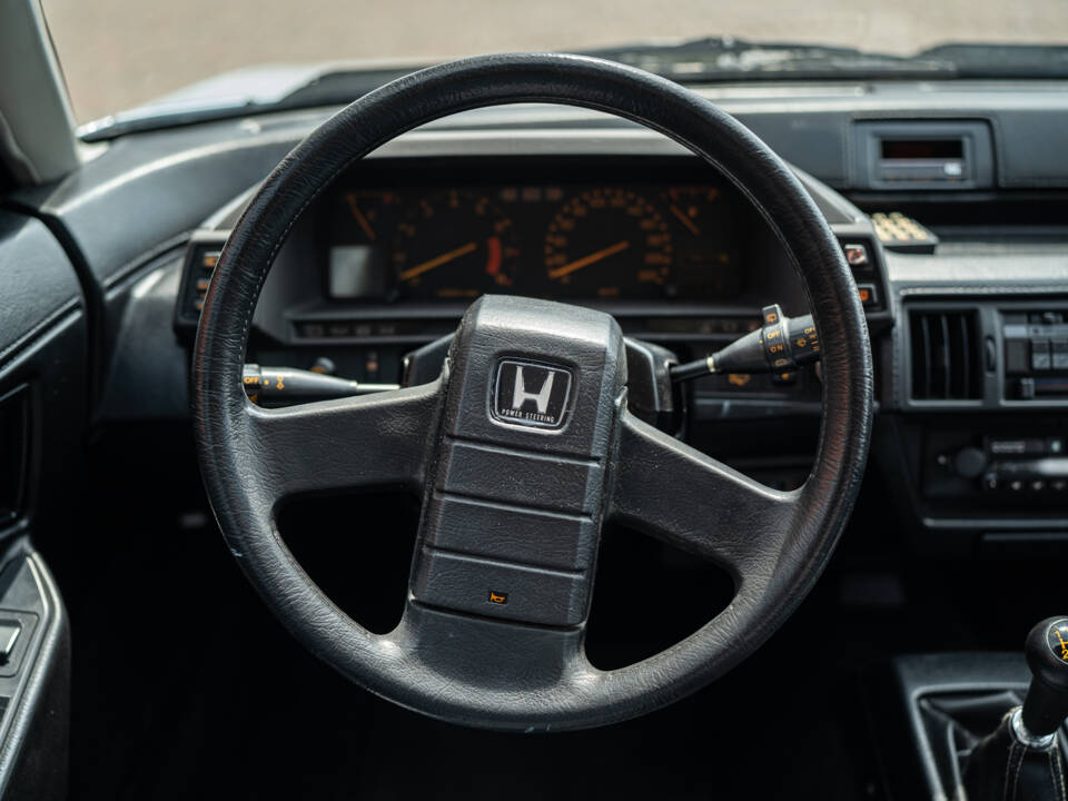 Image 34/48 of Honda Prelude (1985)