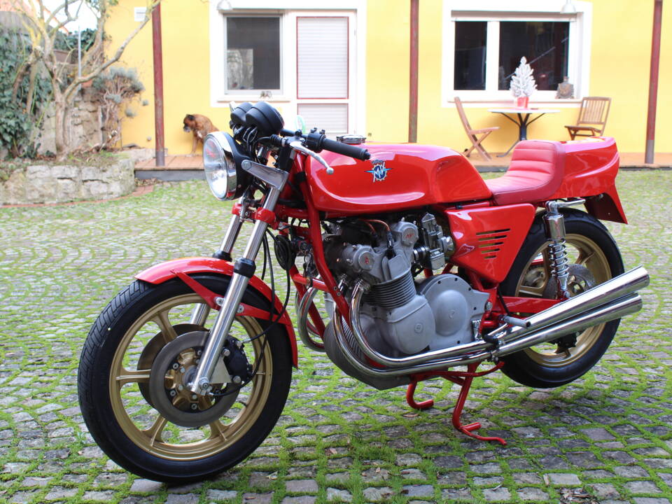 Immagine 6/12 di MV Agusta DUMMY (1979)